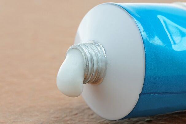 Gel anticoagulante para tratamento de varizes